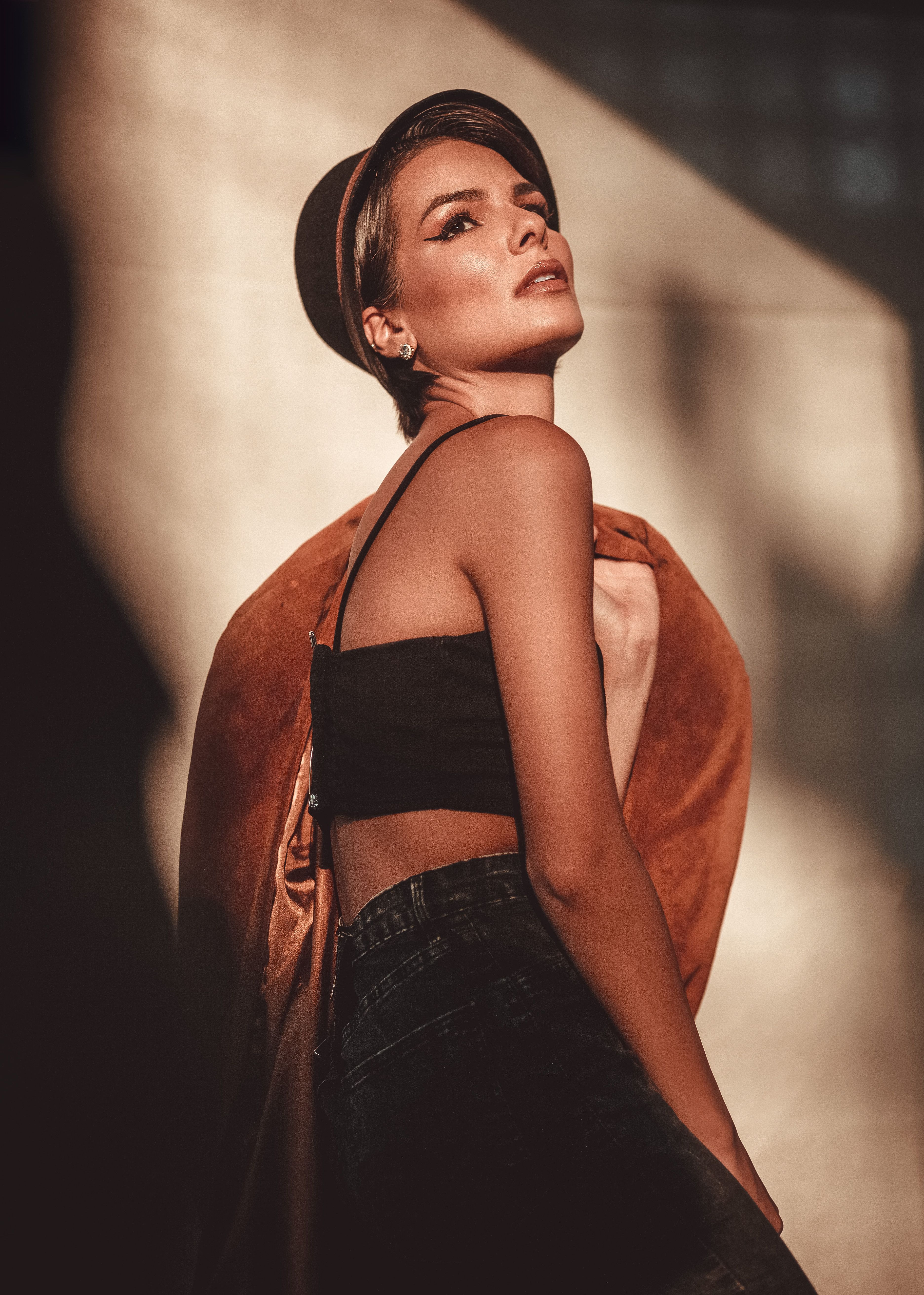 Strut to Success: Your Guide on How to Become a Fashion Model