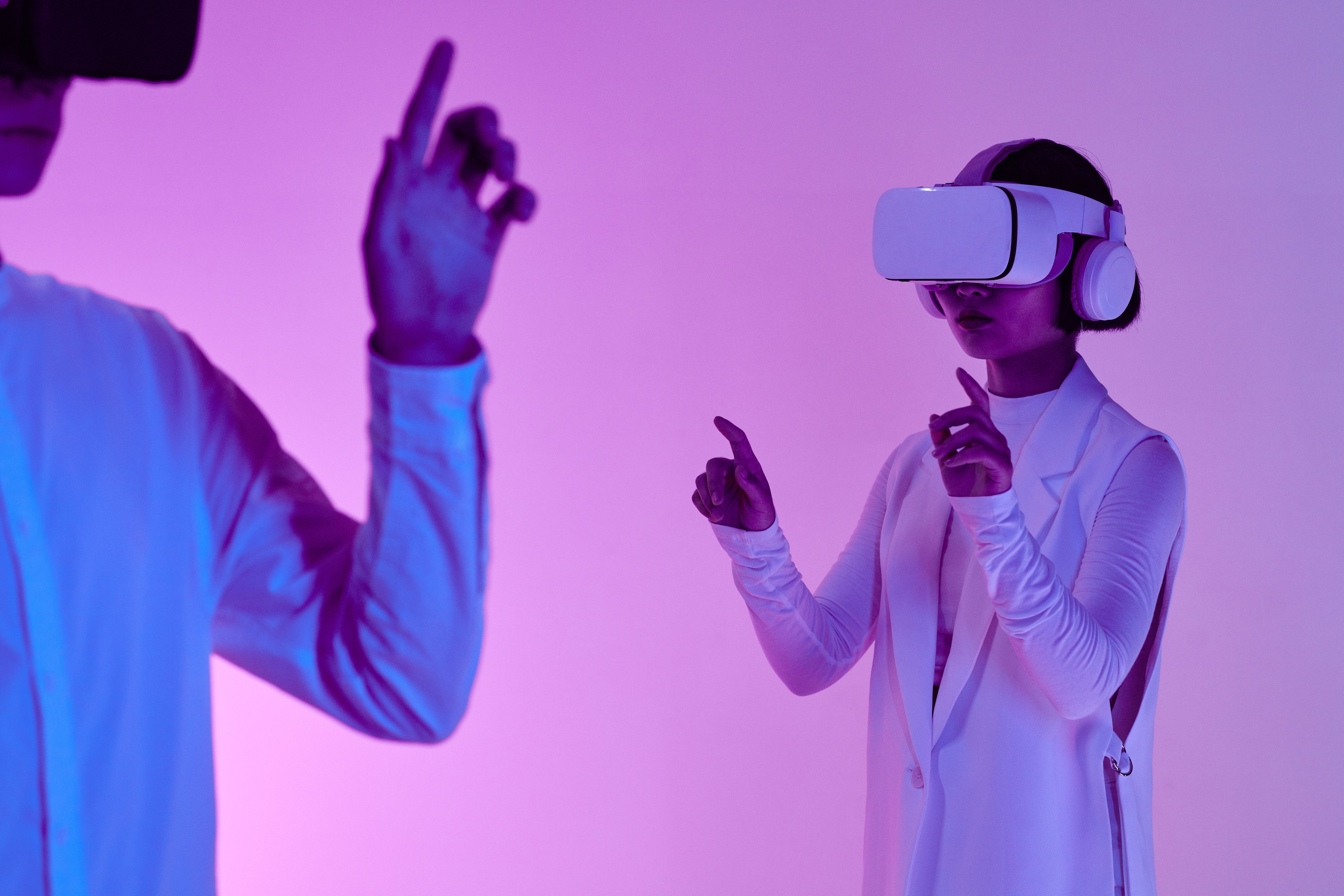Navigating the Metaverse: A Glimpse into the Future of Everyday Life