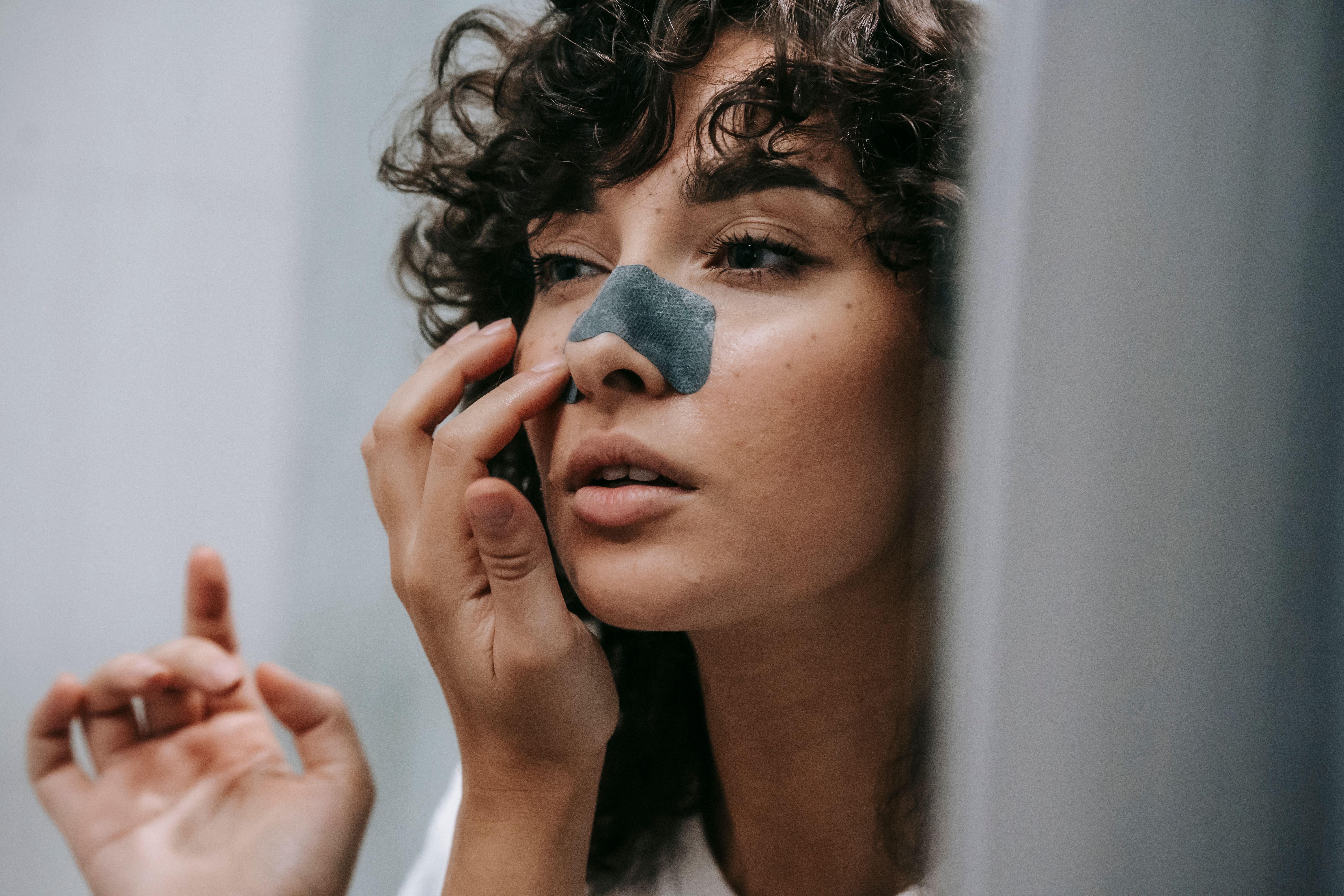 How to Treat and Prevent Blackheads: Effective Solutions