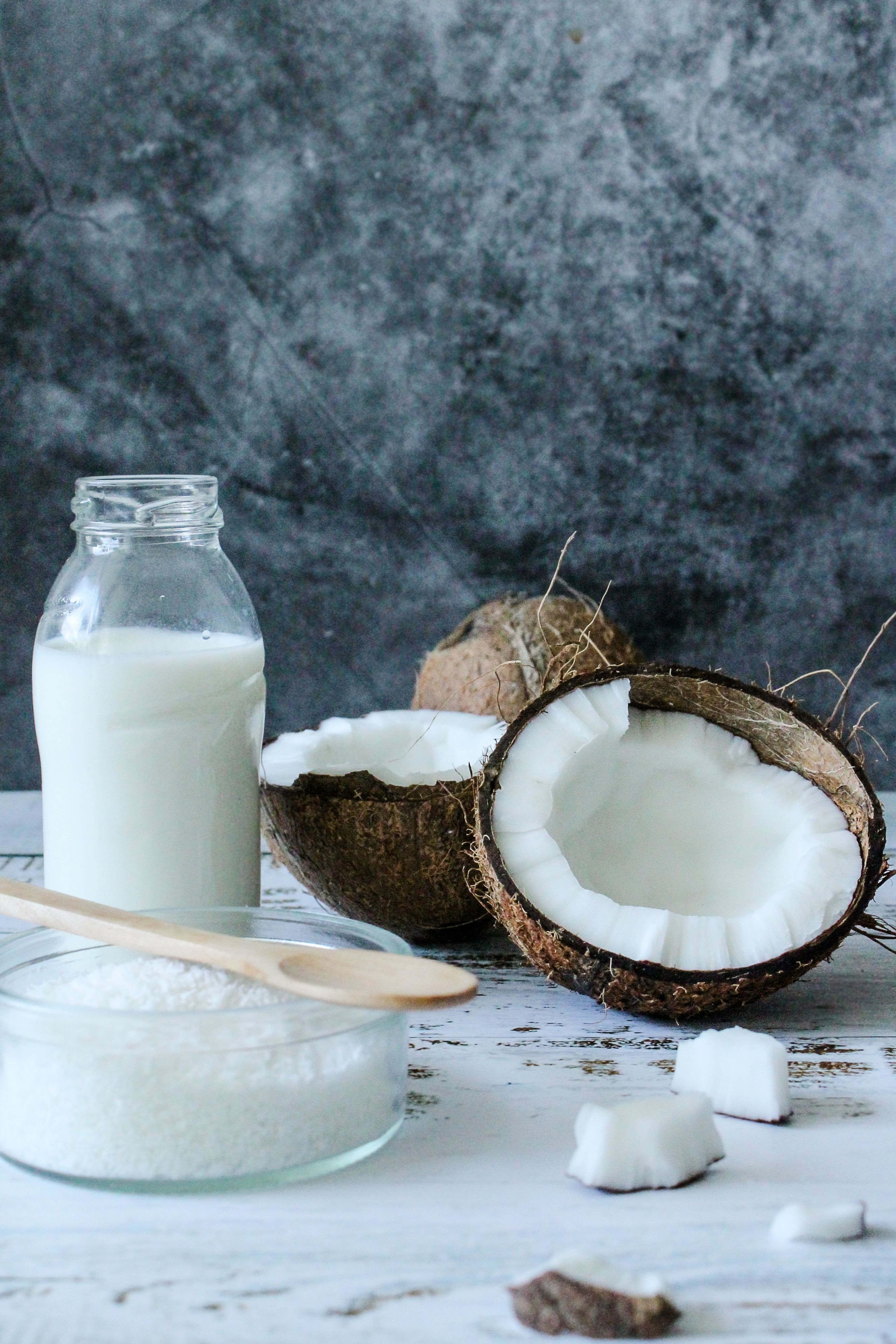 Naturally Straight and Long Hair: Home Remedies for Healthy Tresses