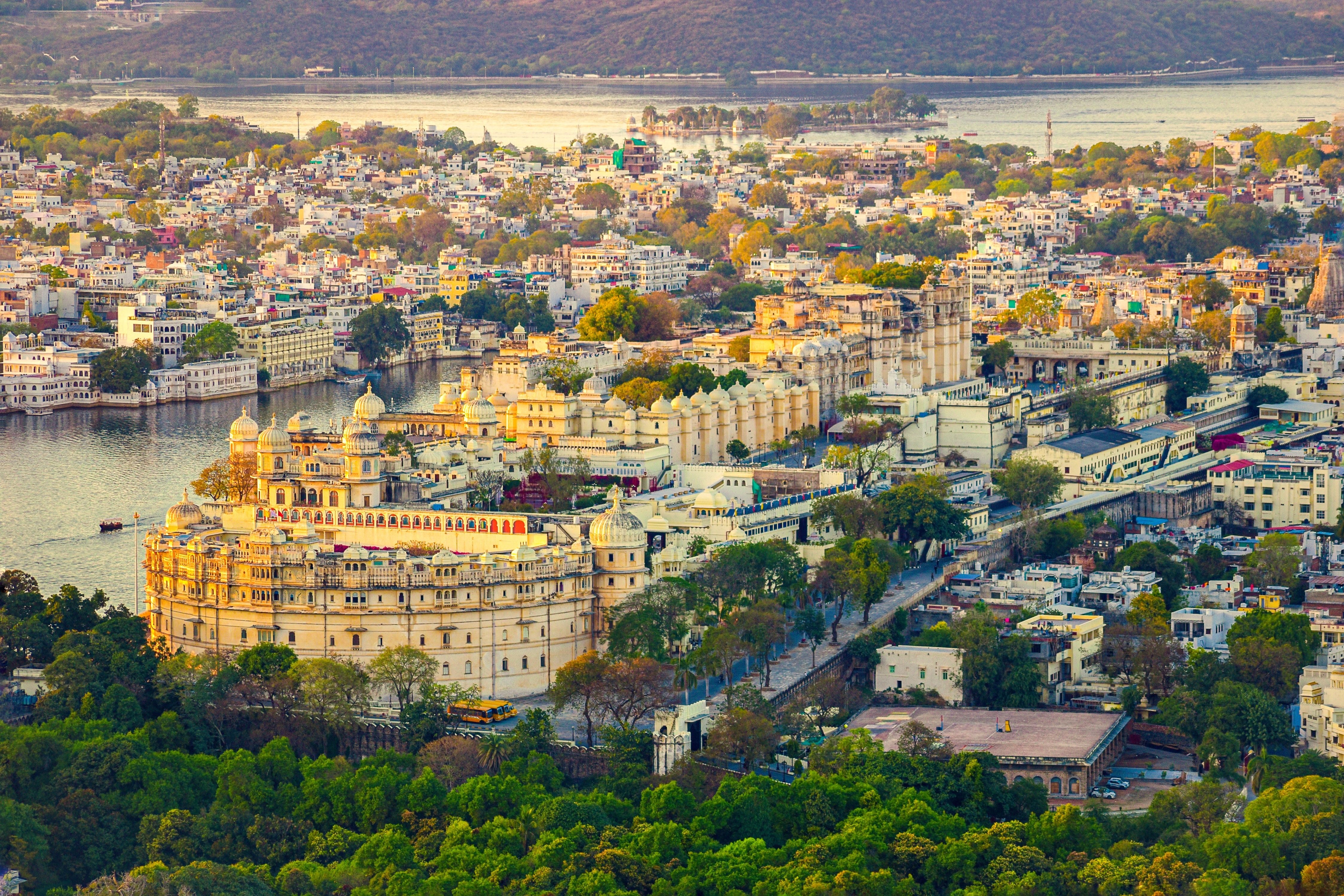 Unveiling Udaipur: A Comprehensive Travel Guide to the Jewel of Rajasthan