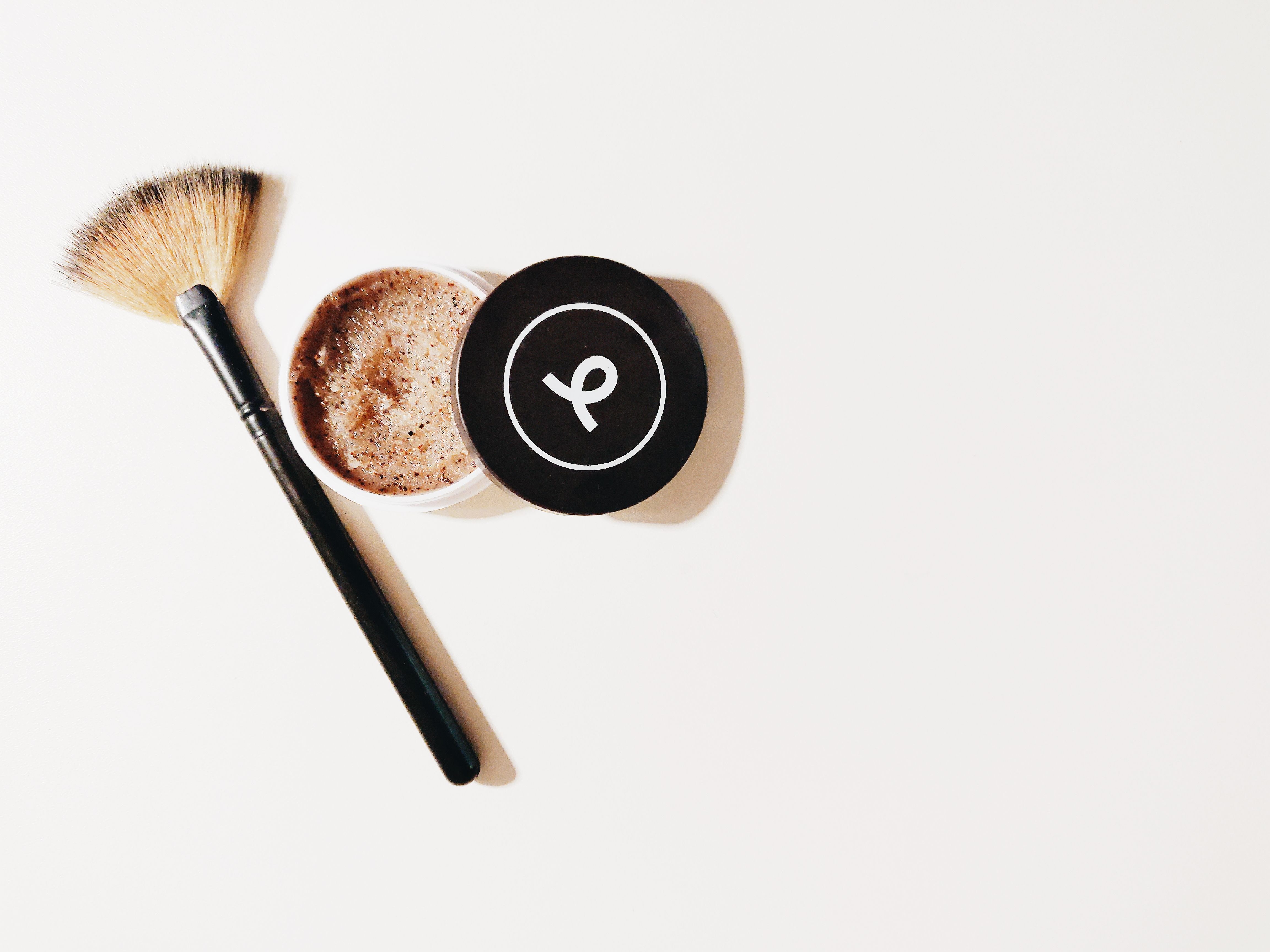The Dos and Don'ts of Exfoliation: How to Revitalize Your Skin Safely