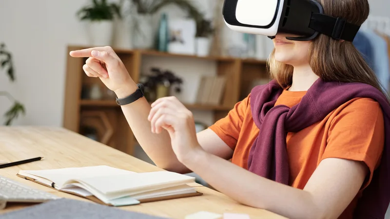 Augmented Reality and Virtual Reality: Applications Beyond Gaming