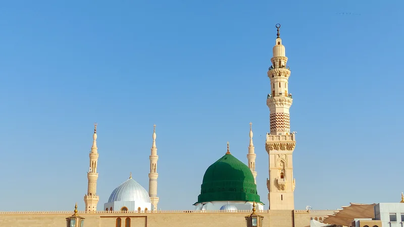 The Life and Teachings of Prophet Muhammad: A Journey of Faith and Compassion