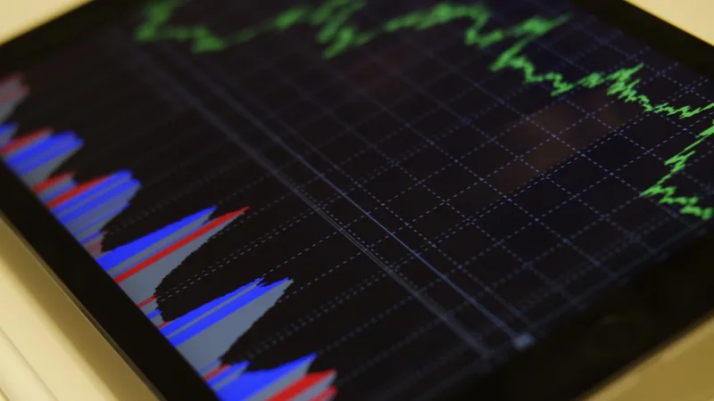 How to Interpret Economic Indicators: A Comprehensive Guide for Investors and Analysts