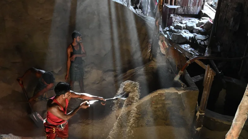 India's Shift Towards Living Wages: Ensuring Dignity and Economic Justice