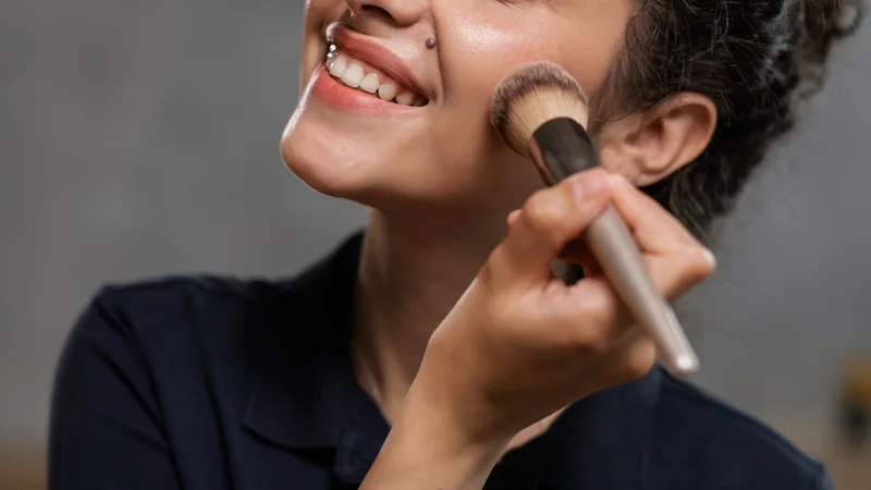 Master Your Makeup Routine with These Genius Hacks: Enhance Your Beauty Effortlessly